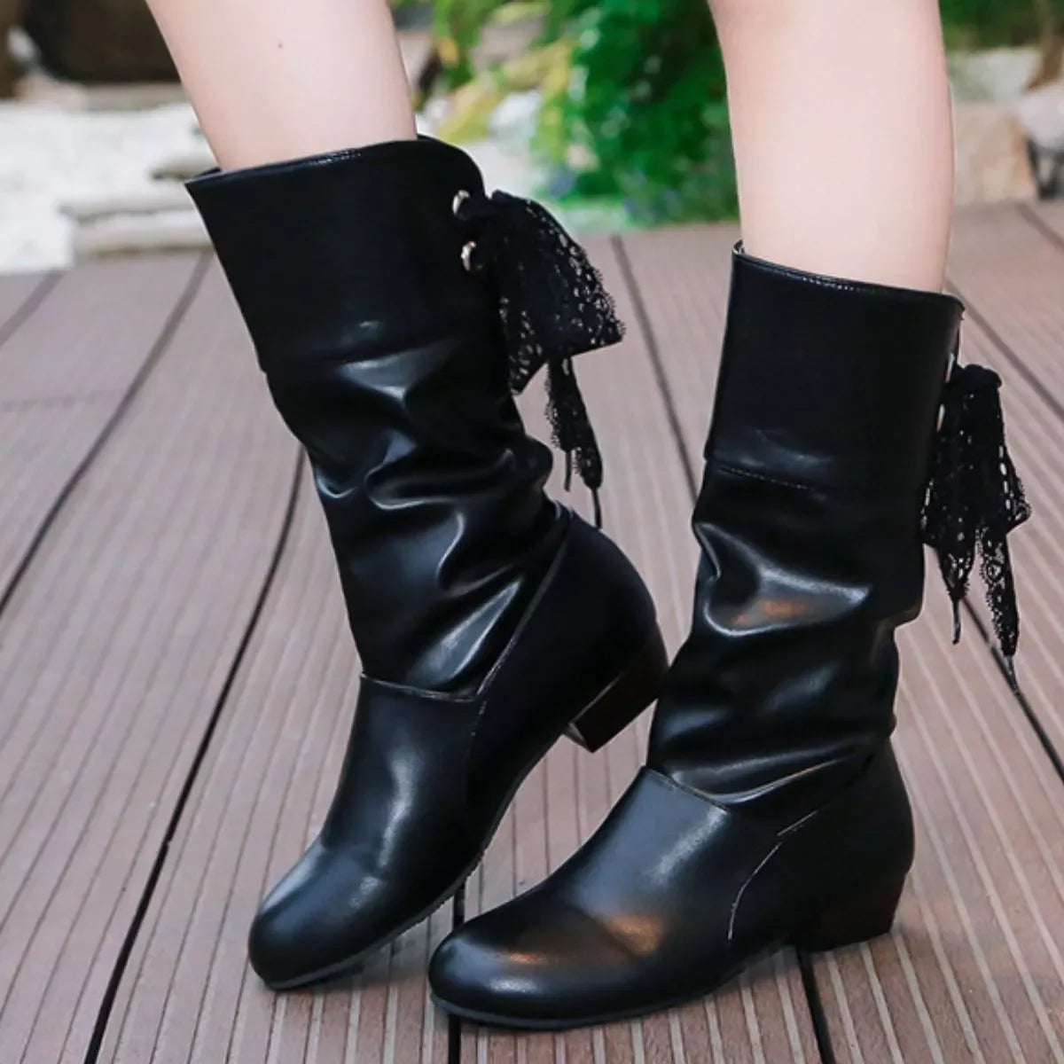 Round Toe Block Heels Boots With Low Heels