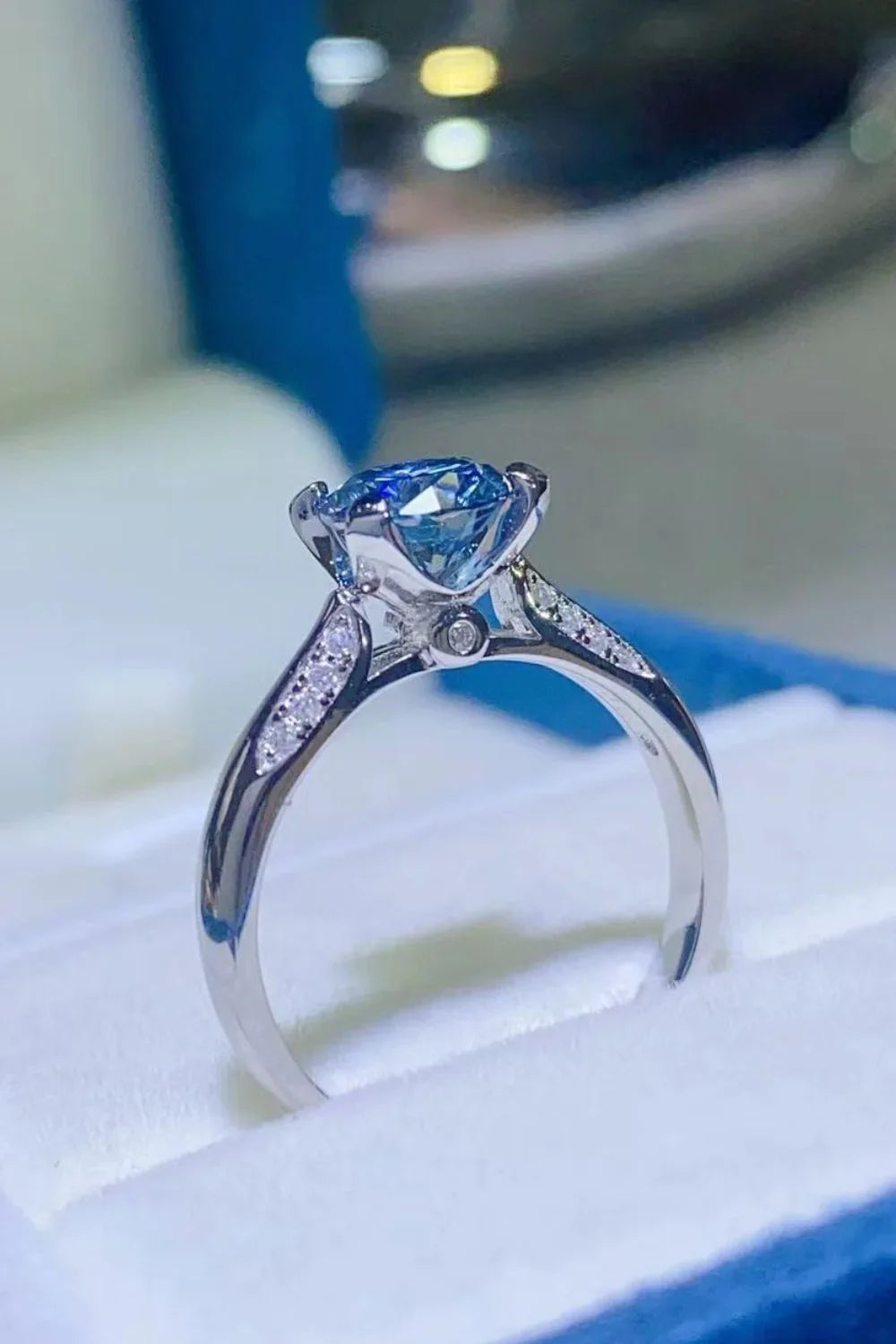 1 Carat Moissanite 4-Prong Sterling Silver Ring - Southern Shores Clothing