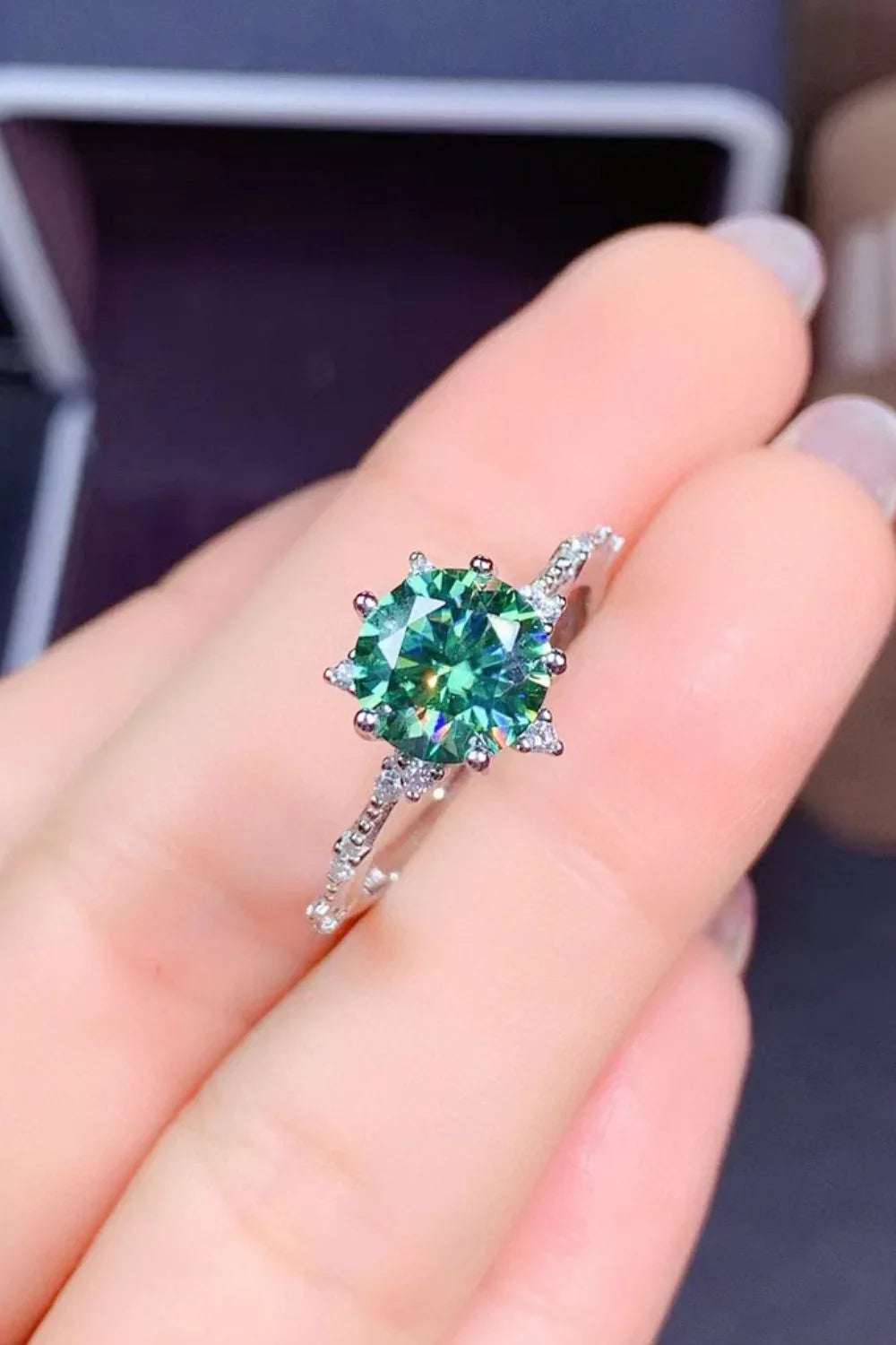 All Eyes On Me 1 Carat Platinum-Plated Moissanite Ring - Southern Shores Clothing