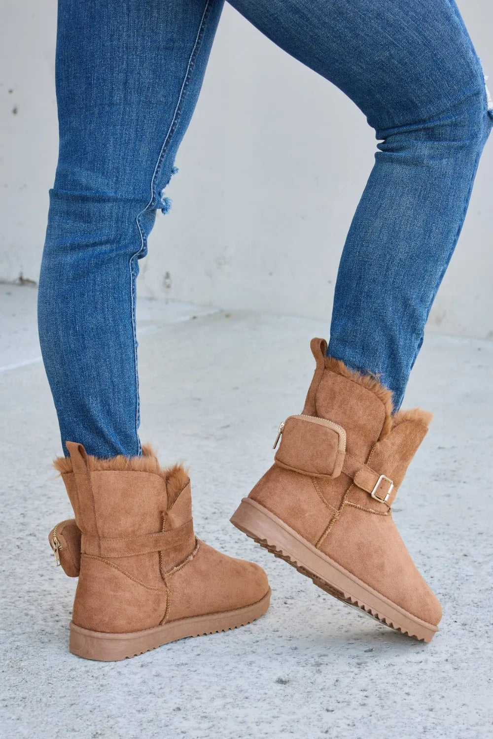 Plush Thermal Flat Boots With Plush Lining