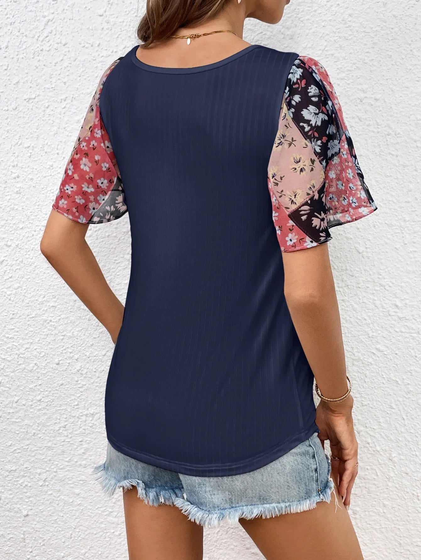 Printed Puff Sleeve Round Neck Tee With Moderate Stretch - Southern Shores Clothing