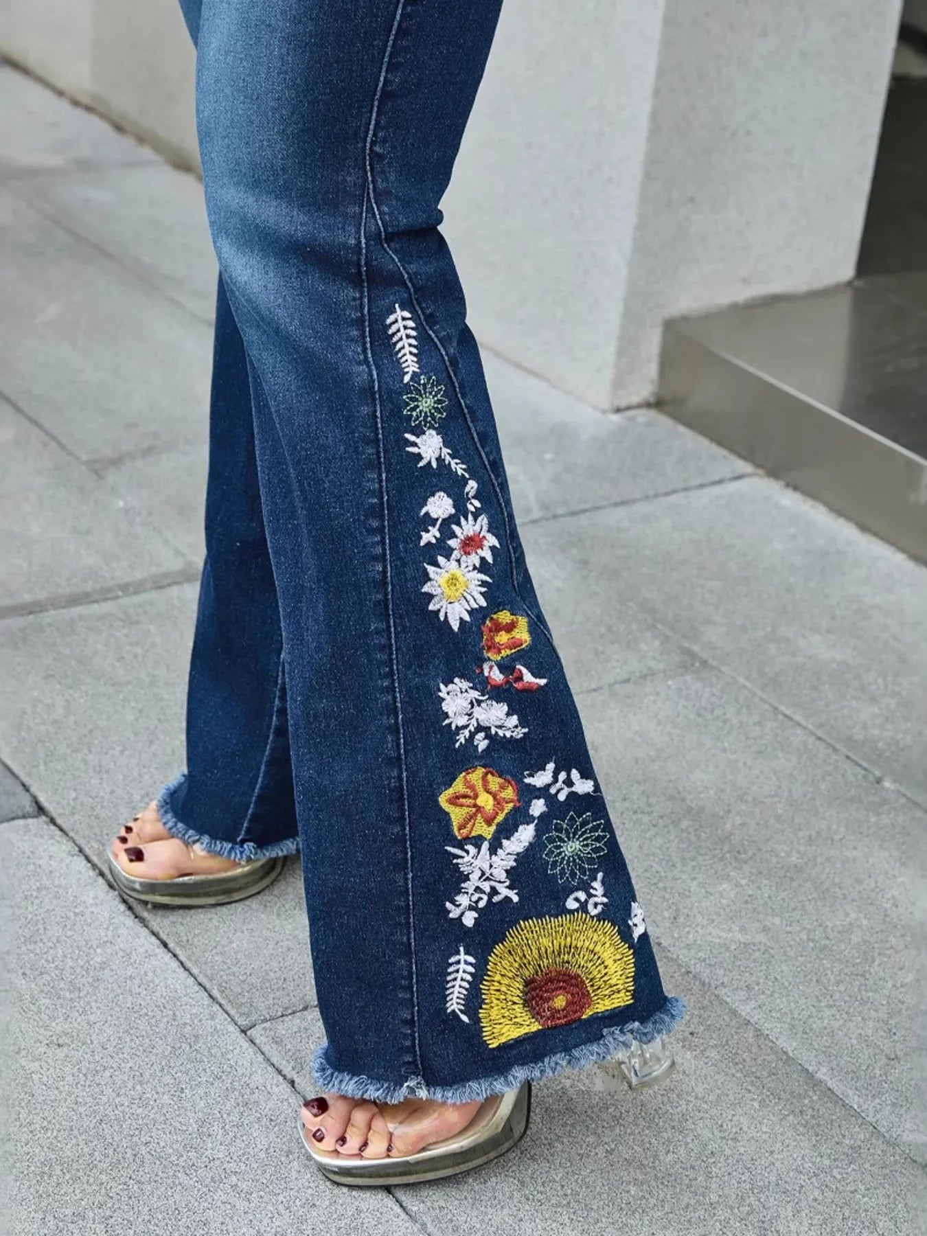 Charleston Inspired Raw Hem Embroidered High Waist Jeans