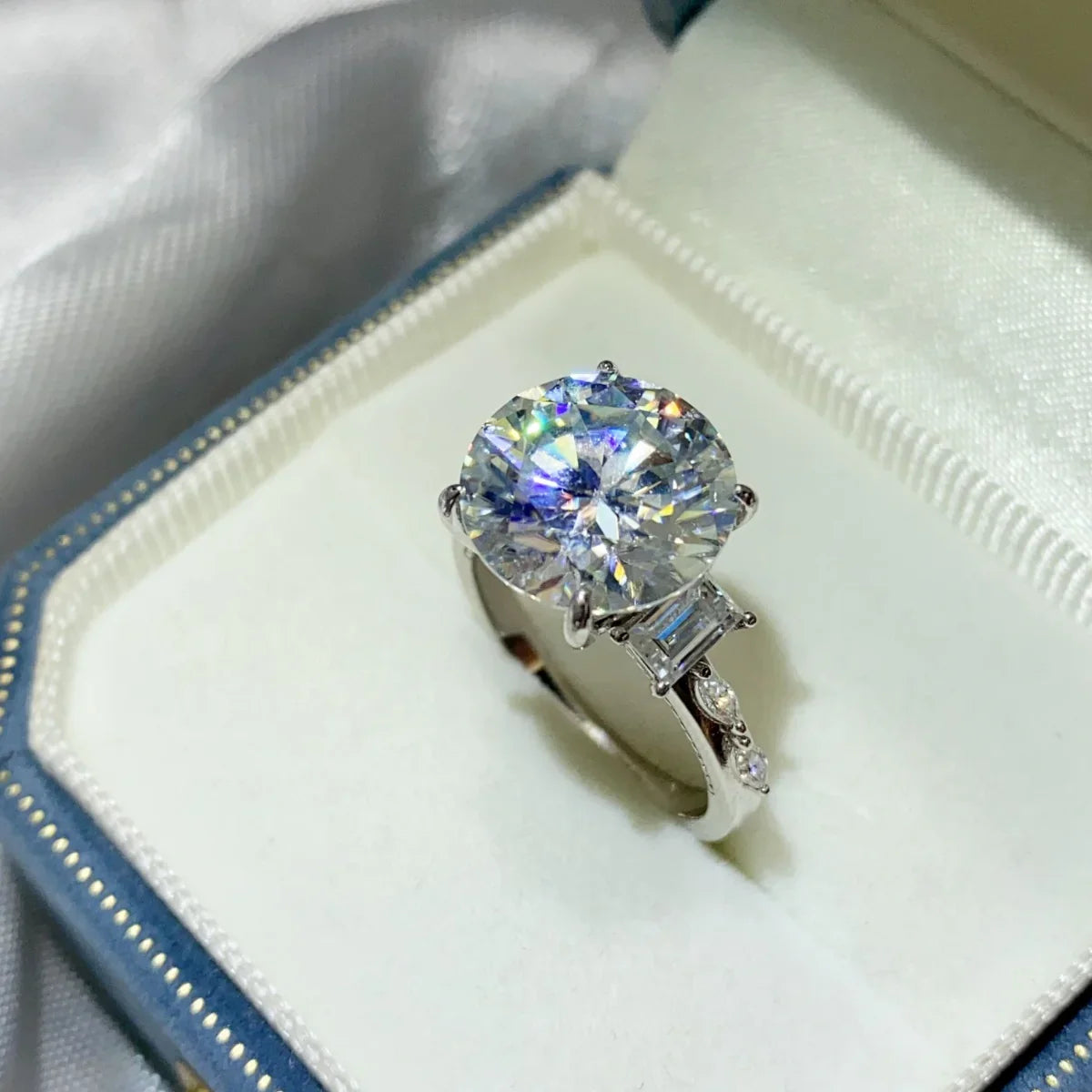 Sterling Silver Moissanite Ring With Center Stone And Side Stones - Southern Shores Clothing