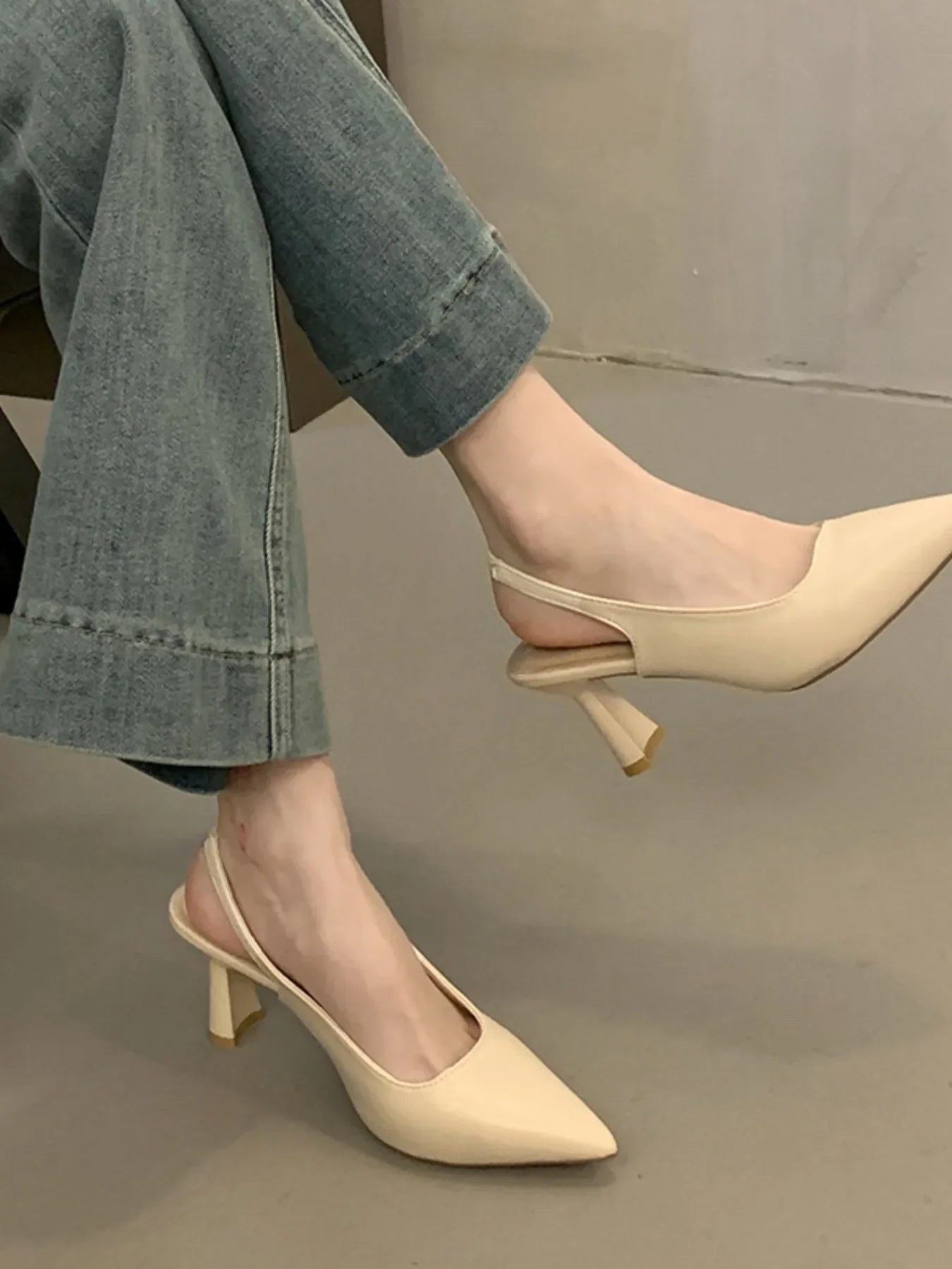 Point Toe Mid Heels Pumps Classic Style Comfort
