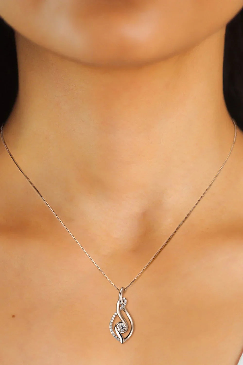 Minimalist Moissanite Sterling Silver Necklace - Southern Shores Clothing