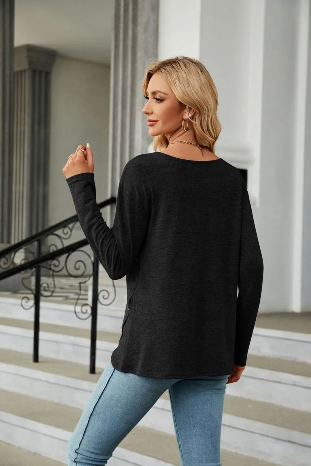 Solid Pattern Round Neck Long Sleeve Stretch Tee - Southern Shores Clothing