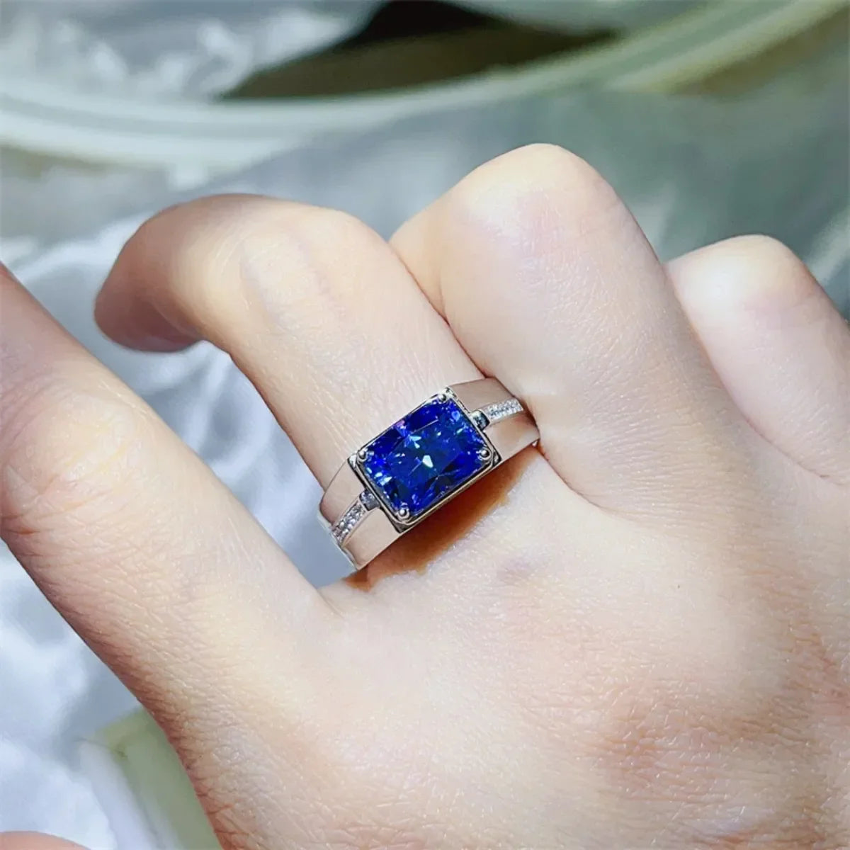 2 Carat Moissanite Sterling Silver Ring With Certificate - Southern Shores Clothing