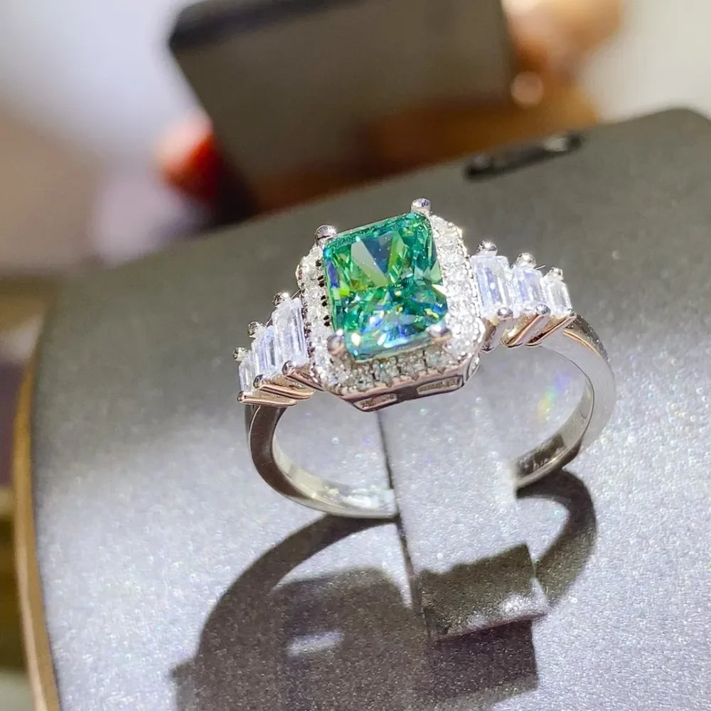 2 Carat Emerald Green Moissanite Ring In Sterling Silver - Southern Shores Clothing