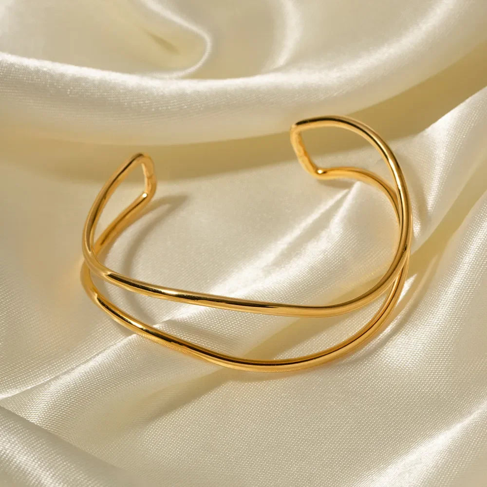 Minimalist 18K Gold Plated Stainless Steel Cuff Bracelet - Southern Shores Clothing