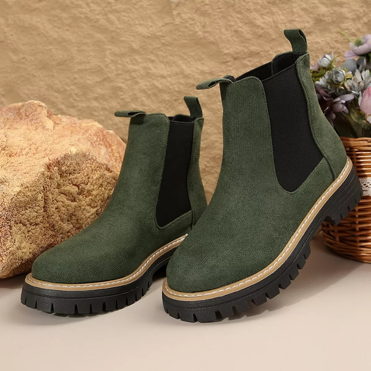 Mid Heel Round Toe Platform Boots Suede Rubber