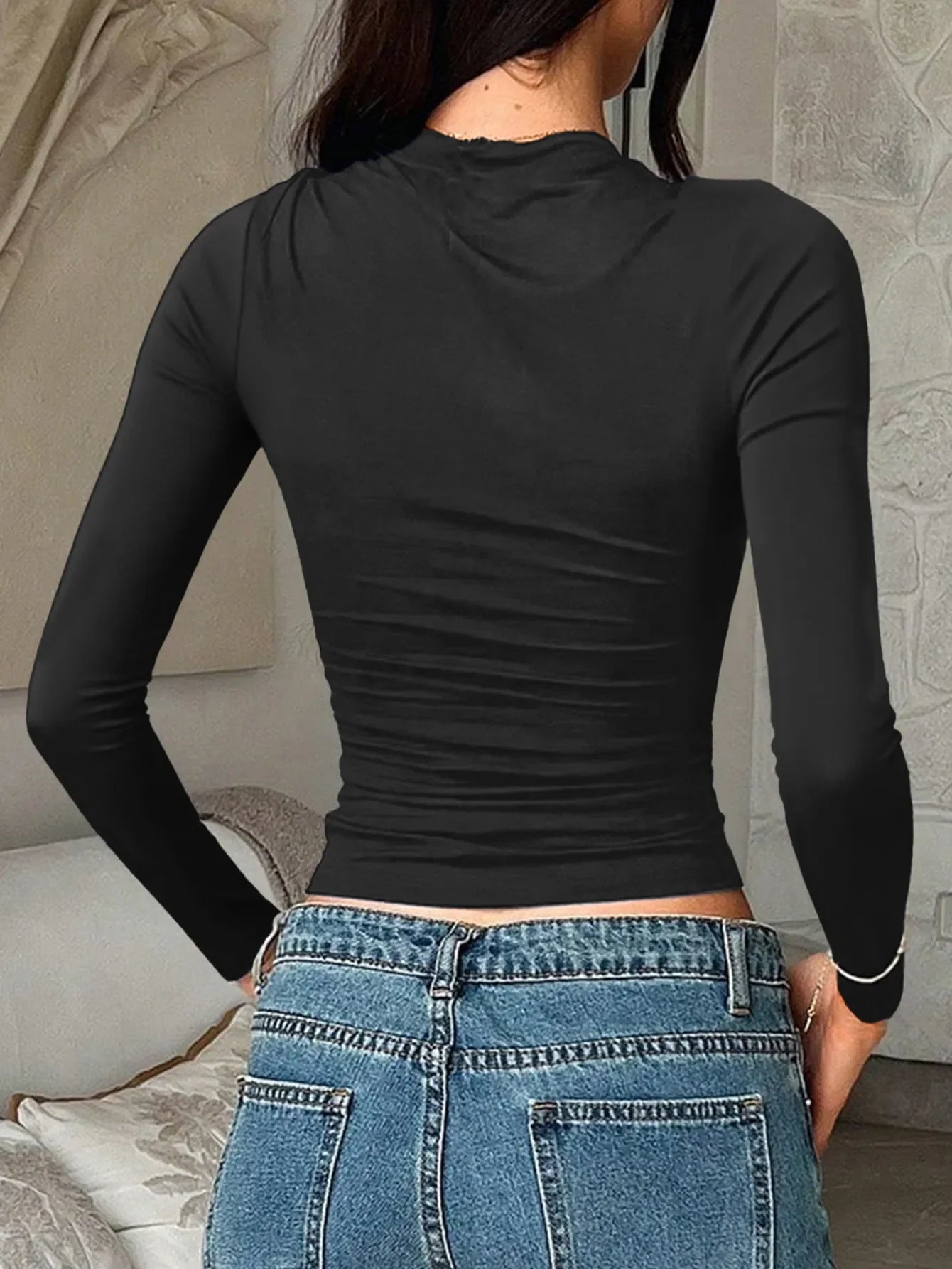 Round Neck Long Sleeve Fitted T-Shirt - Southern Shores Clothing