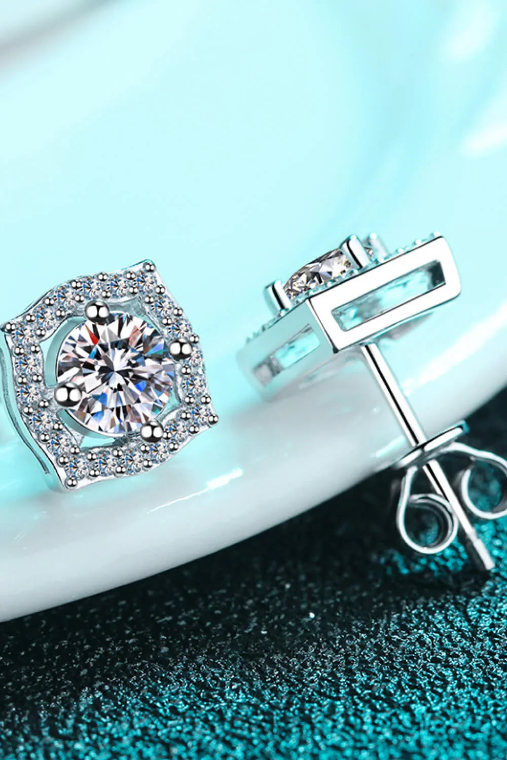 1 Carat Moissanite Geometric Stud Earrings - Southern Shores Clothing