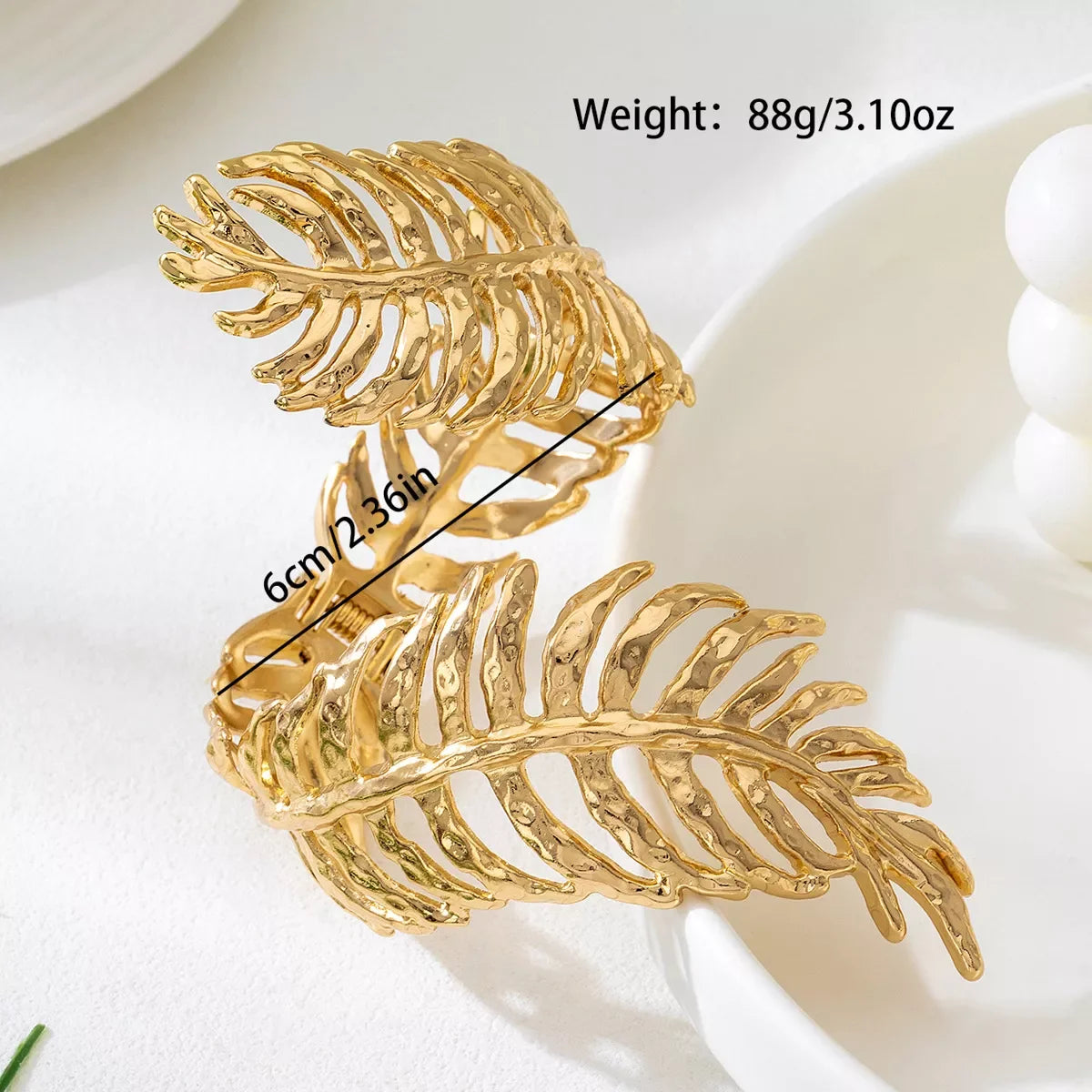 Leaf Bracelet With 18K Gold Plated Alloy - Southern Shores Clothing