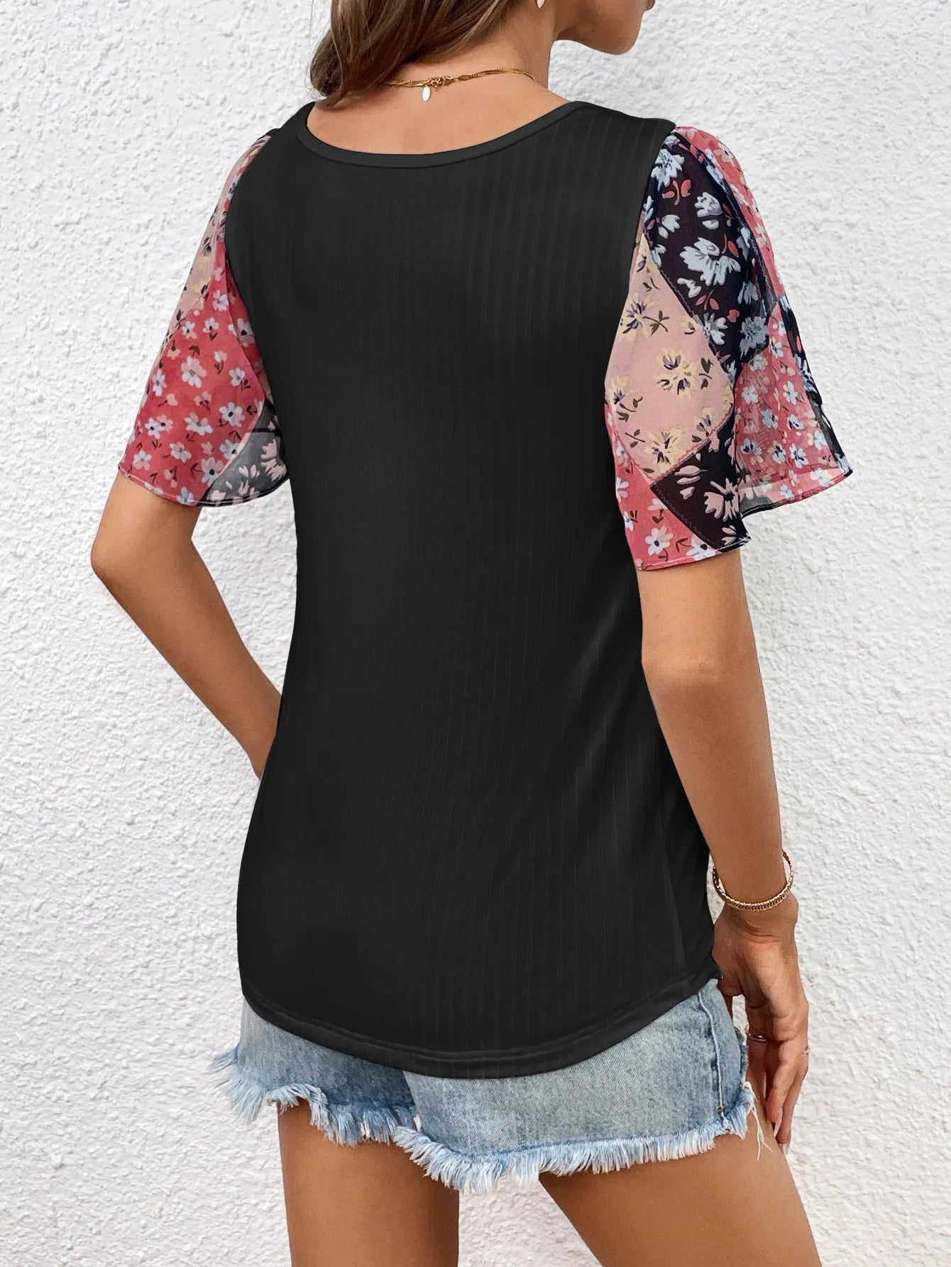 Printed Puff Sleeve Round Neck Tee With Moderate Stretch - Southern Shores Clothing