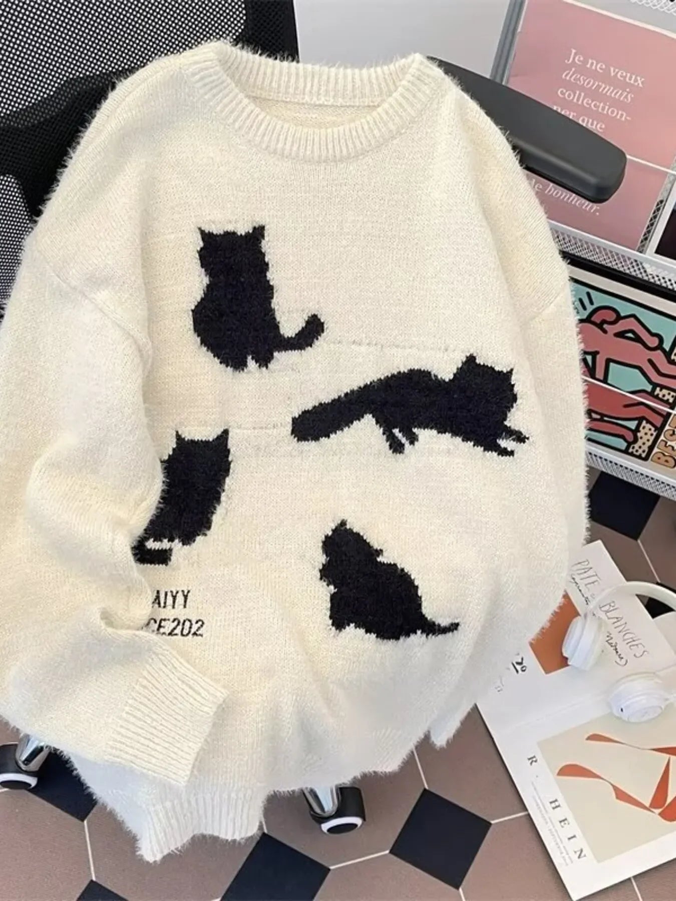 Plus Size Cat Pattern Knitted Pullover Cozy Knitwear - Southern Shores Clothing