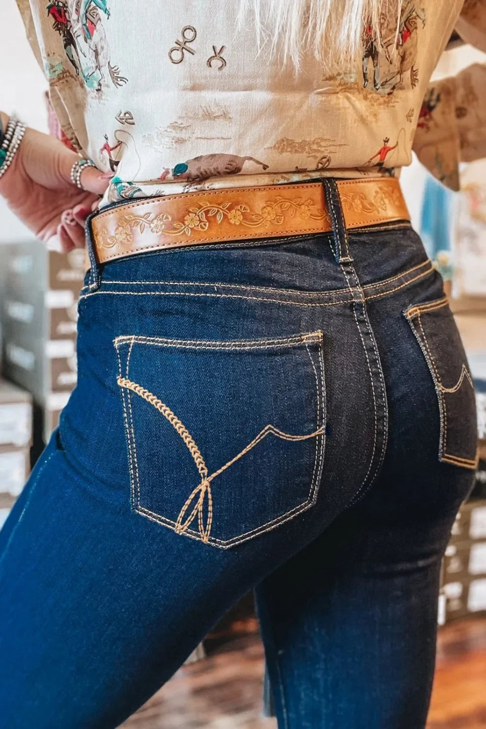 Coastal Straight Jeans With Center Seam Classic Fit - Southern Shores Clothing