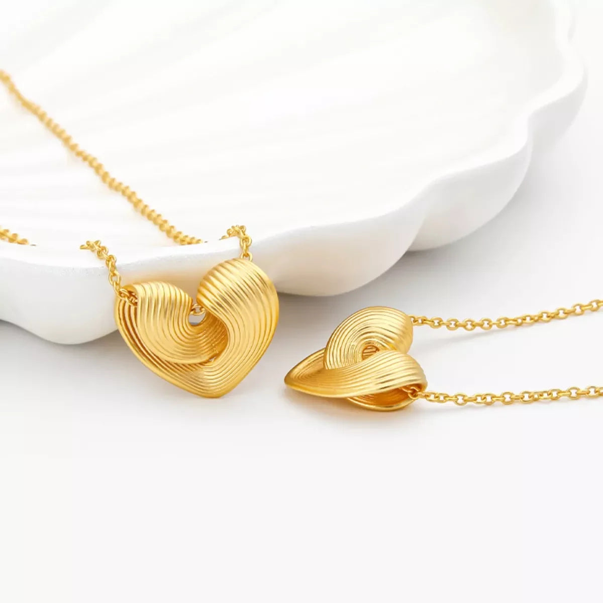 18K Gold-Plated Adjustable Heart Pendant Necklace - Southern Shores Clothing