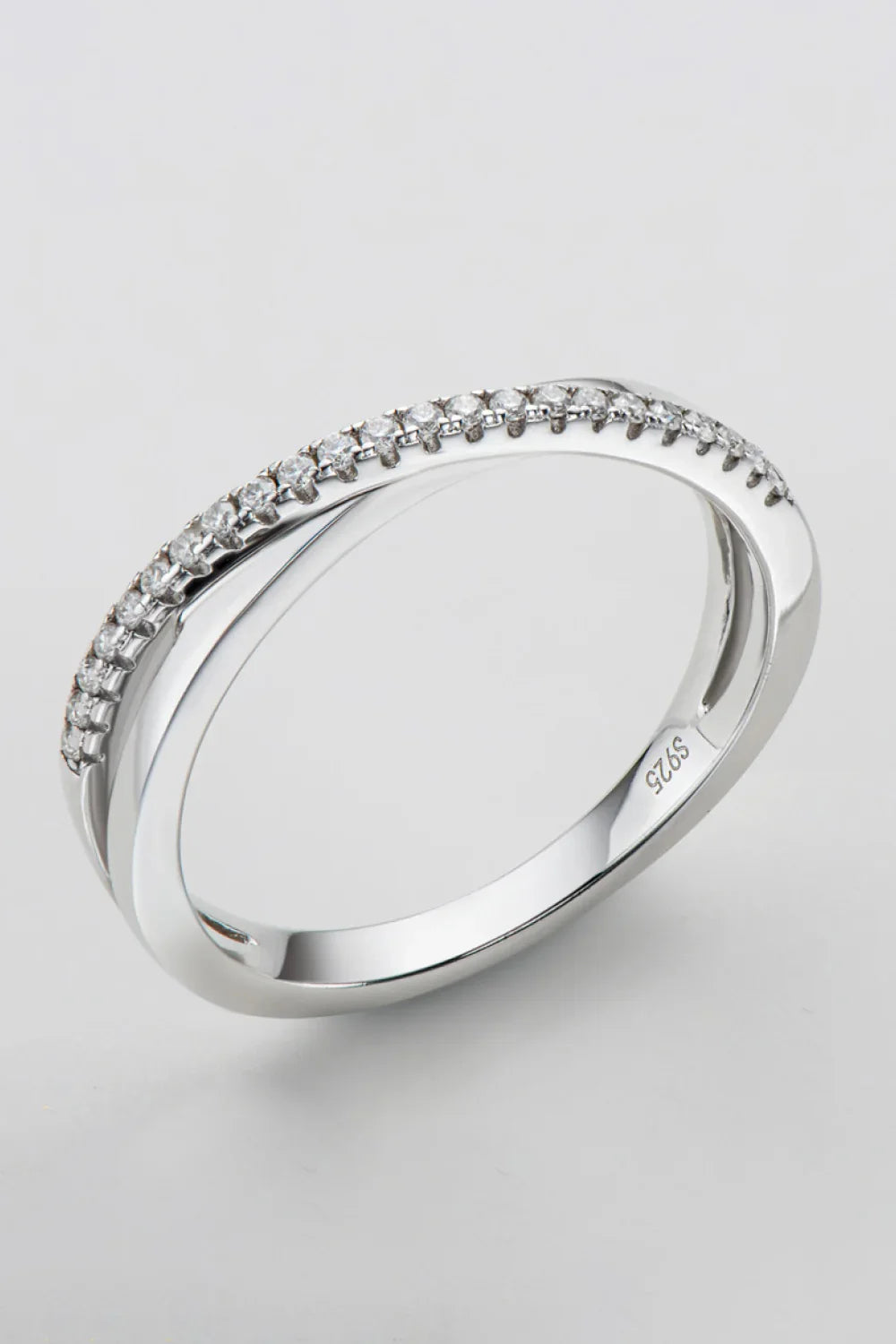 Minimalist Sterling Silver Crisscross Moissanite Ring - Southern Shores Clothing