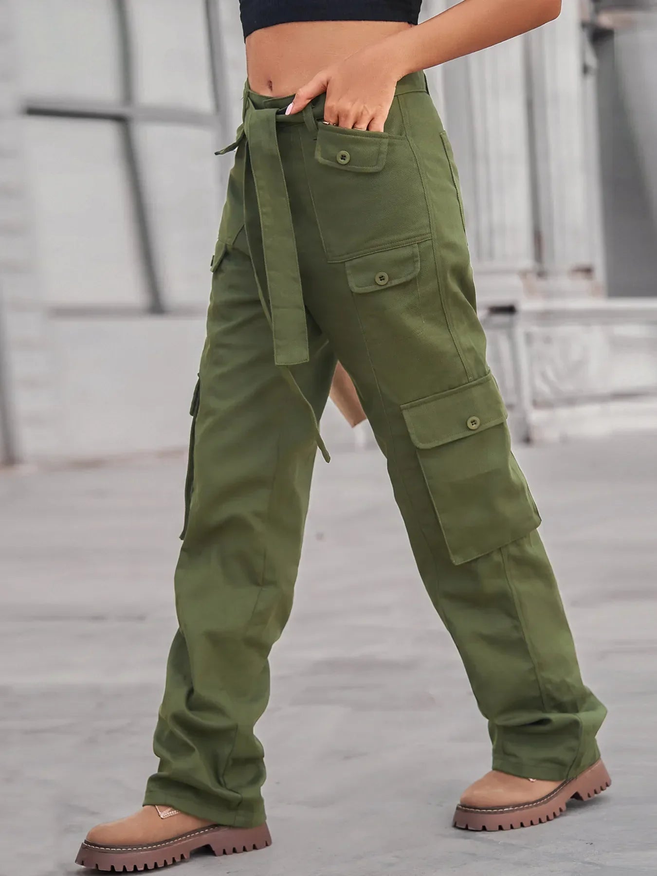 Charleston Inspired High-Waisted Multi-Pocket Cargo Jeans - Southern Shores Clothing