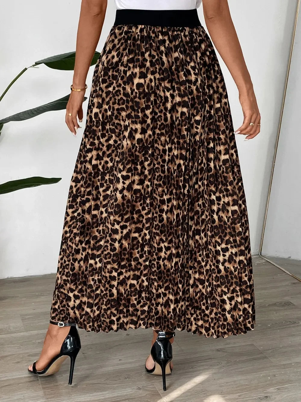 Flowing Leopard Print Pleated Maxi Skirt - Southern Shores Clothing