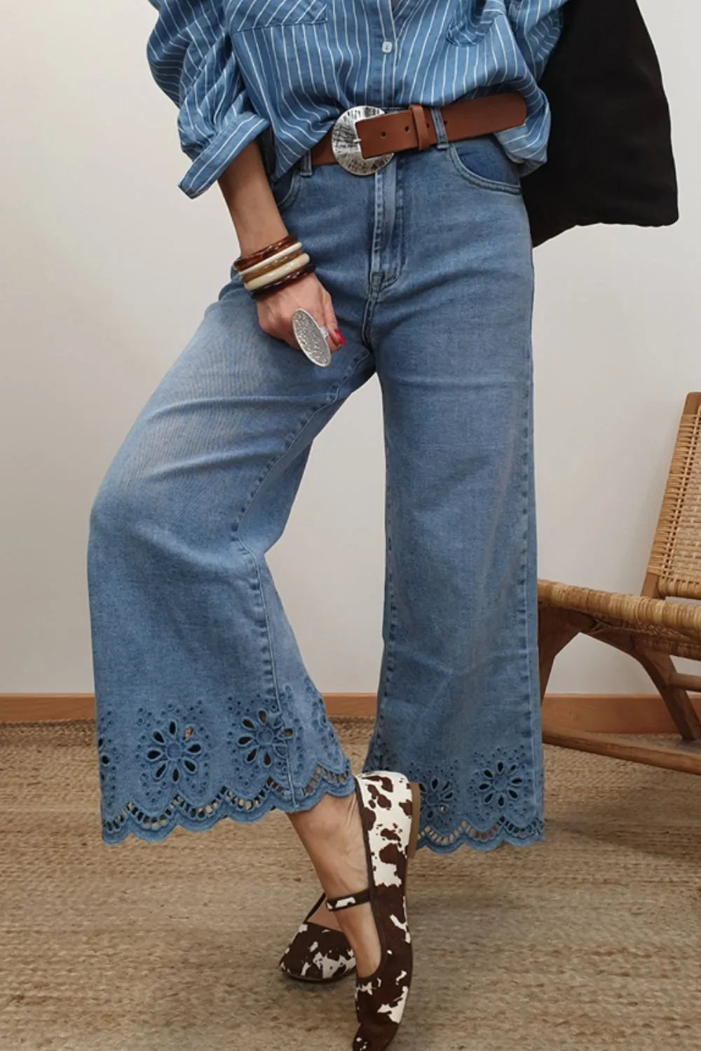 Women's Beach Inspired Lace Detail Cropped Wide Leg Jeans