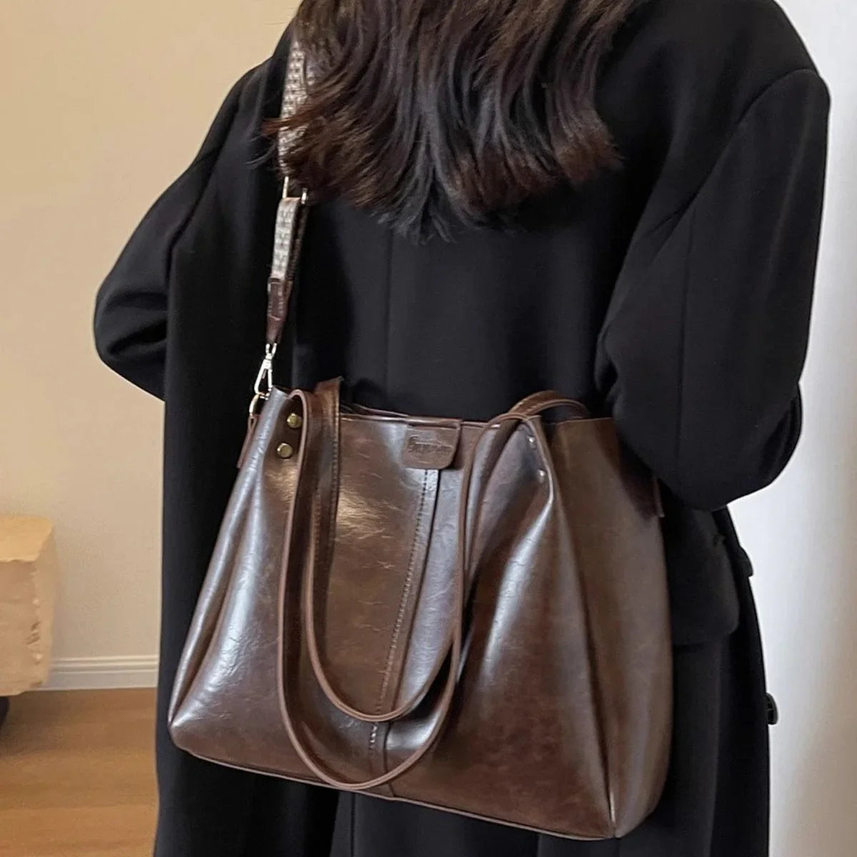 Vintage Style Leather Shoulder Bag Classic - Southern Shores Clothing