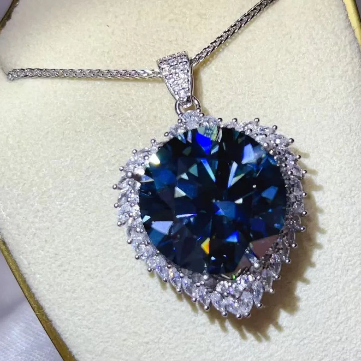 Sterling Silver Moissanite Halo Pendant Necklace With Certificate - Southern Shores Clothing