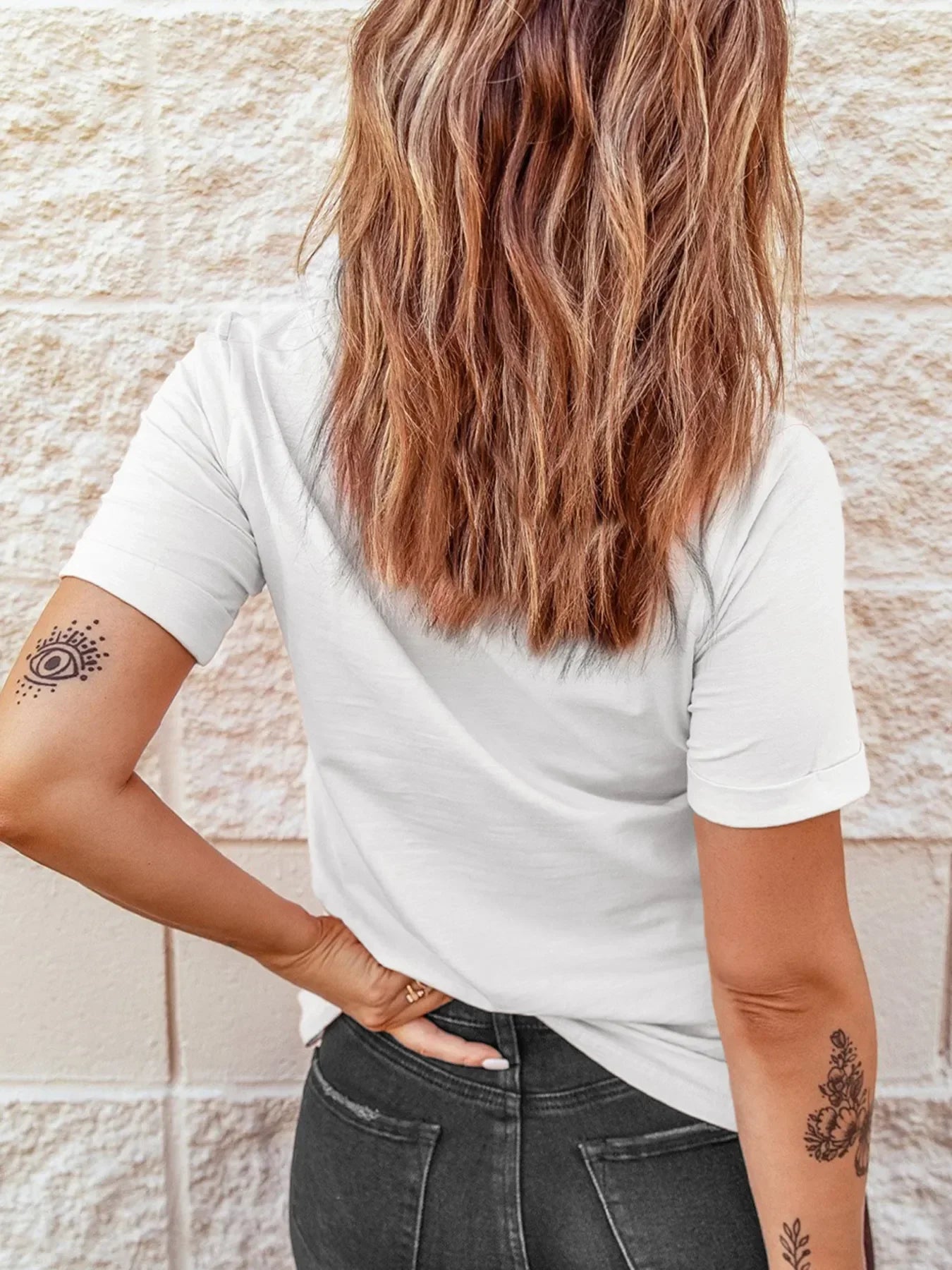 Embroidered Bowknot Casual Tee With Stretch Fabric - Southern Shores Clothing