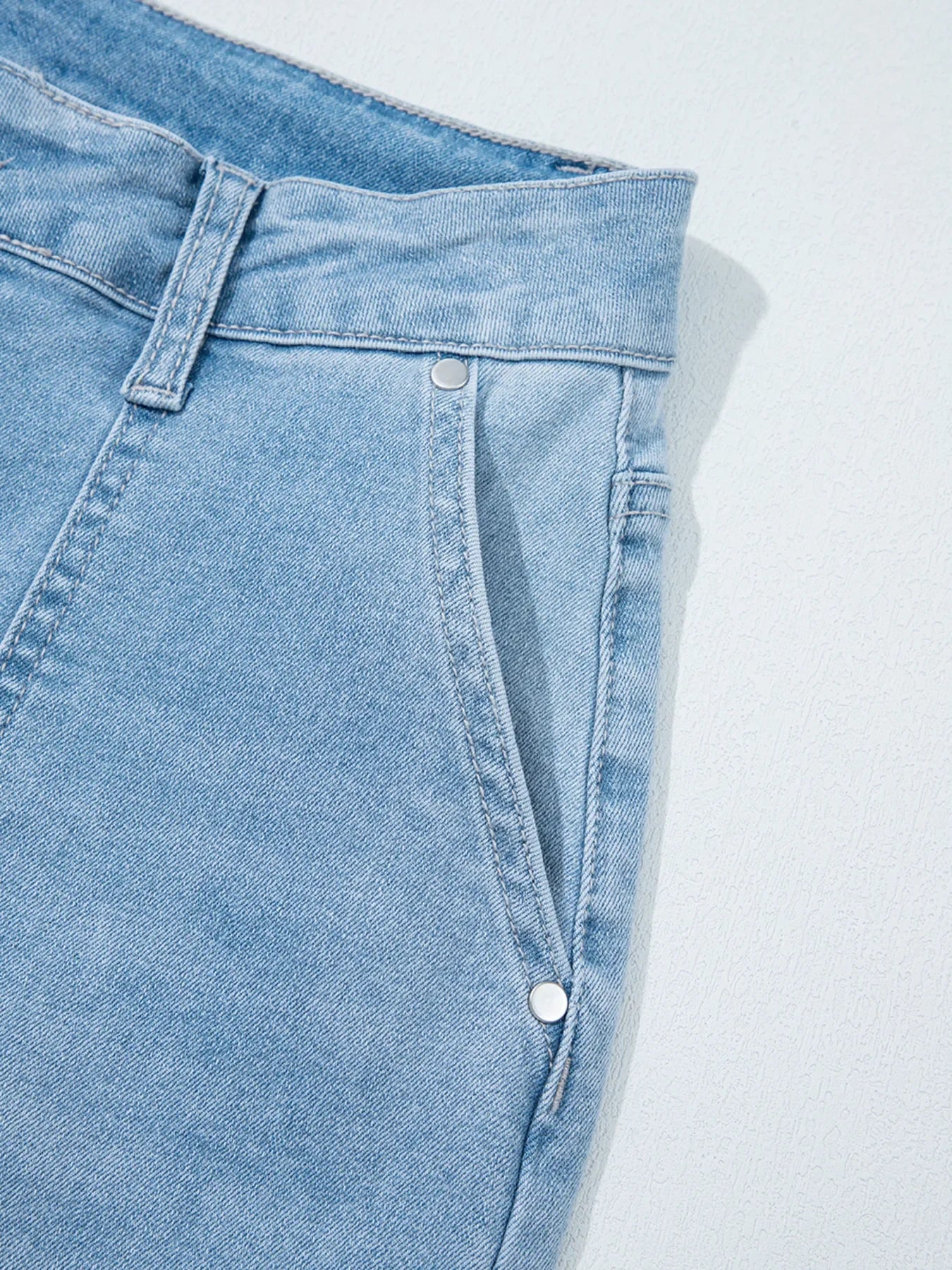 Coastal High Rise Barrel Relaxed Patch Pocket Denim Jeans - Southern Shores Clothing
