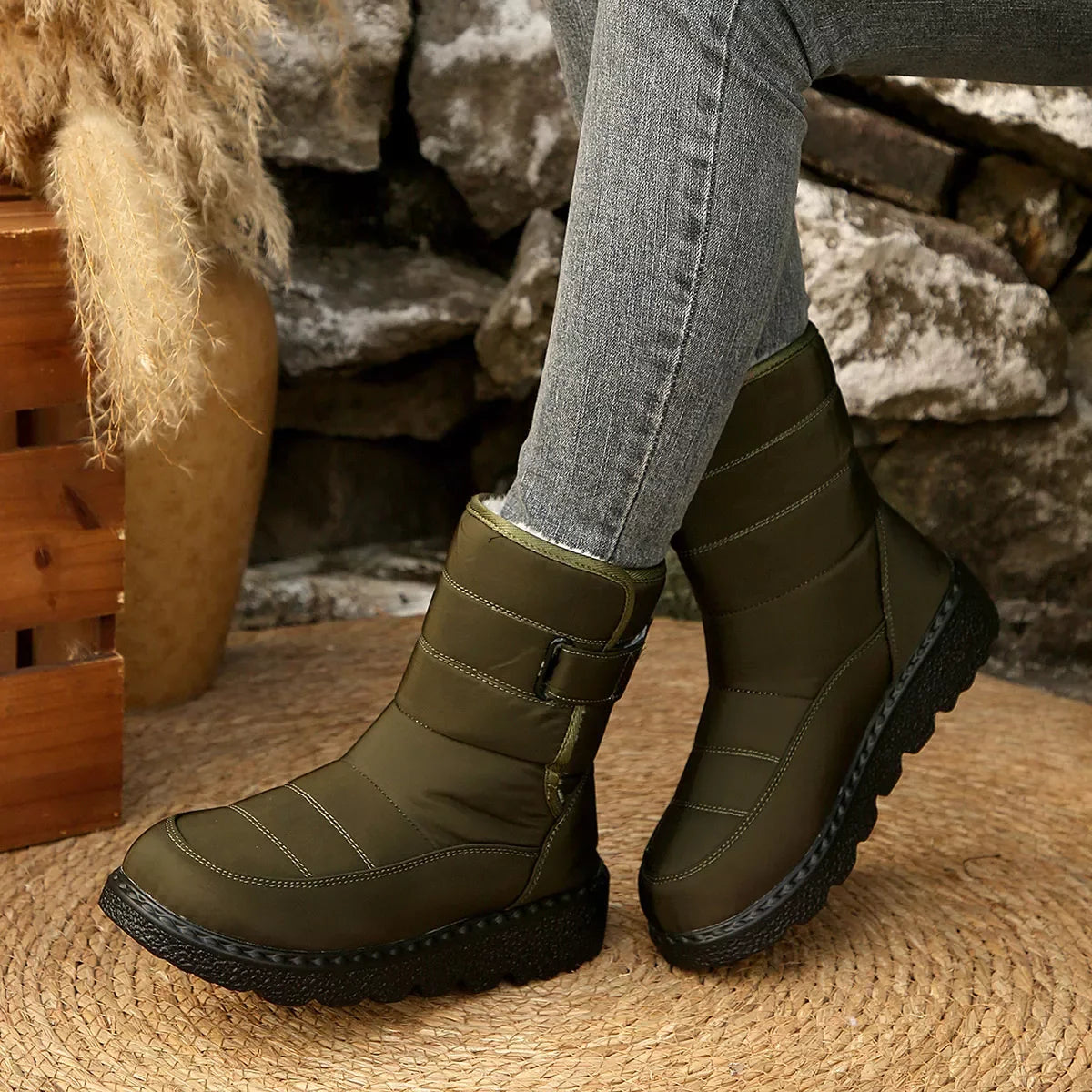 Round Toe Platform Boots With Flat Heel Style - Southern Shores Clothing