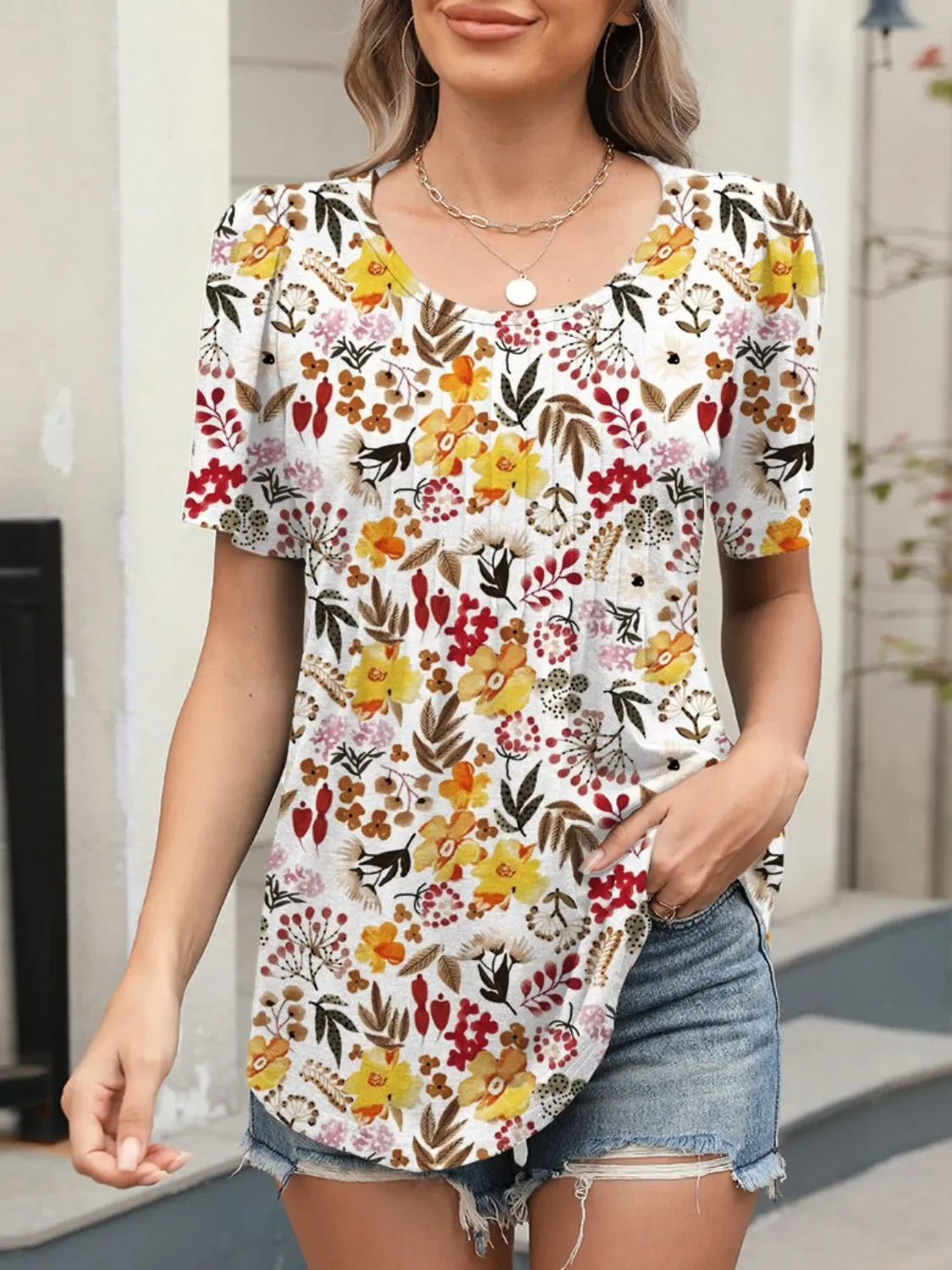 Floral Print Round Neck Short Sleeve T Shirt With Stretch - Southern Shores Clothing