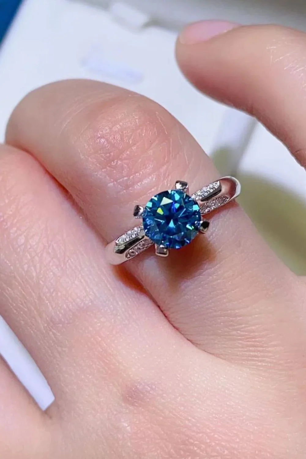 1 Carat Moissanite 4-Prong Sterling Silver Ring - Southern Shores Clothing