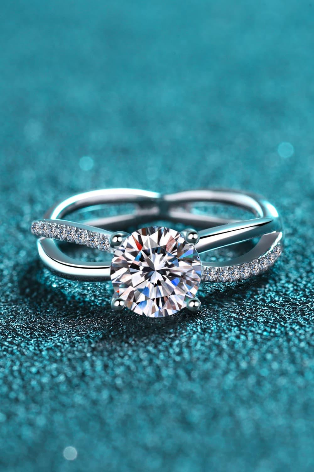 1 Carat Moissanite Crisscross Split Shank Ring - Southern Shores Clothing