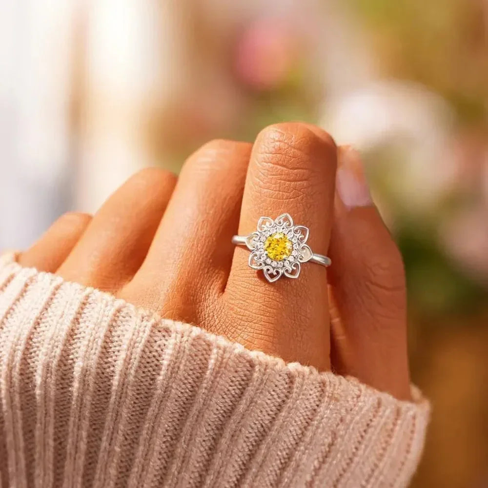 Flower Shape Zircon Ring Platinum-Plated Sterling Silver - Southern Shores Clothing