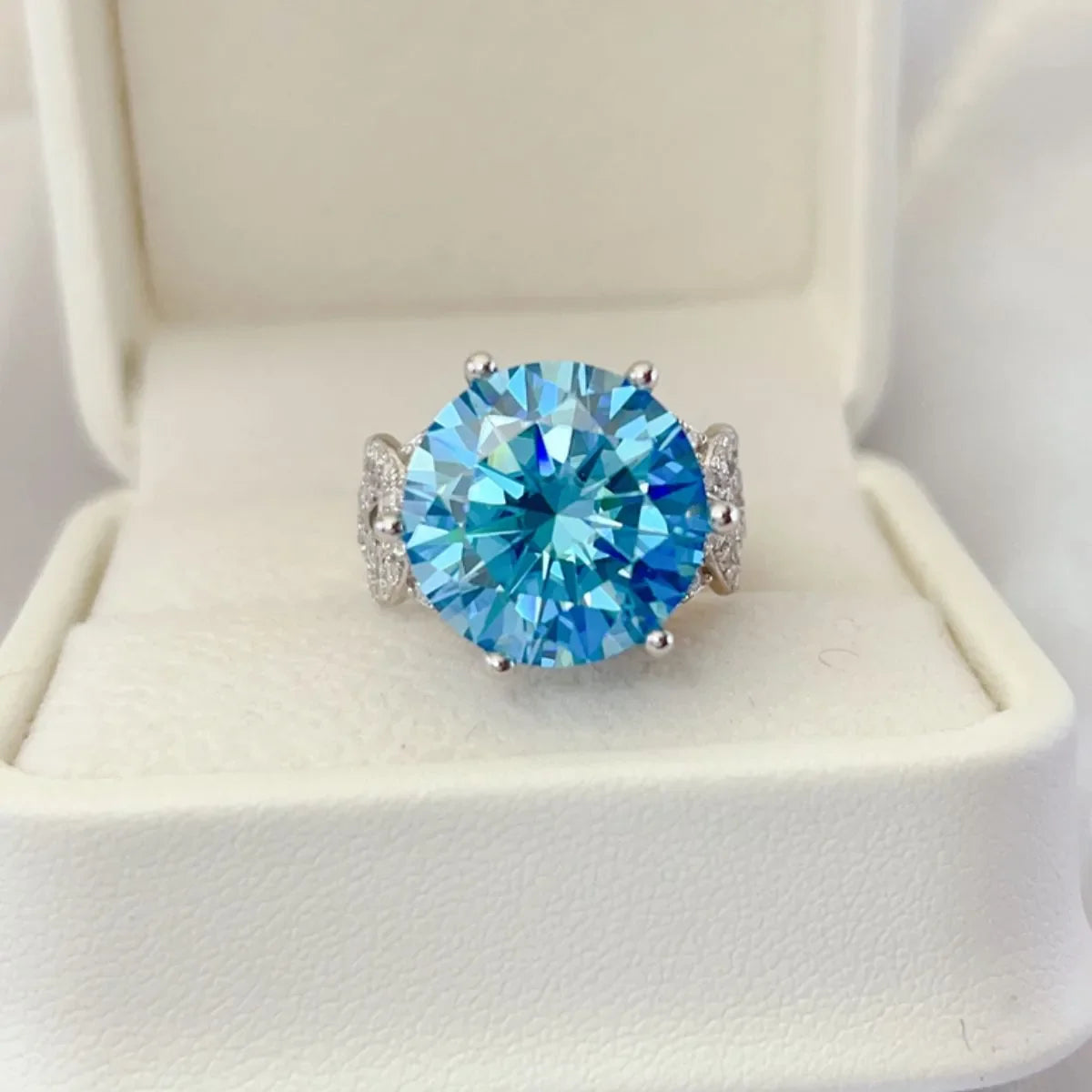 10 Carat Moissanite Blue Toned Sterling Silver Ring - Southern Shores Clothing