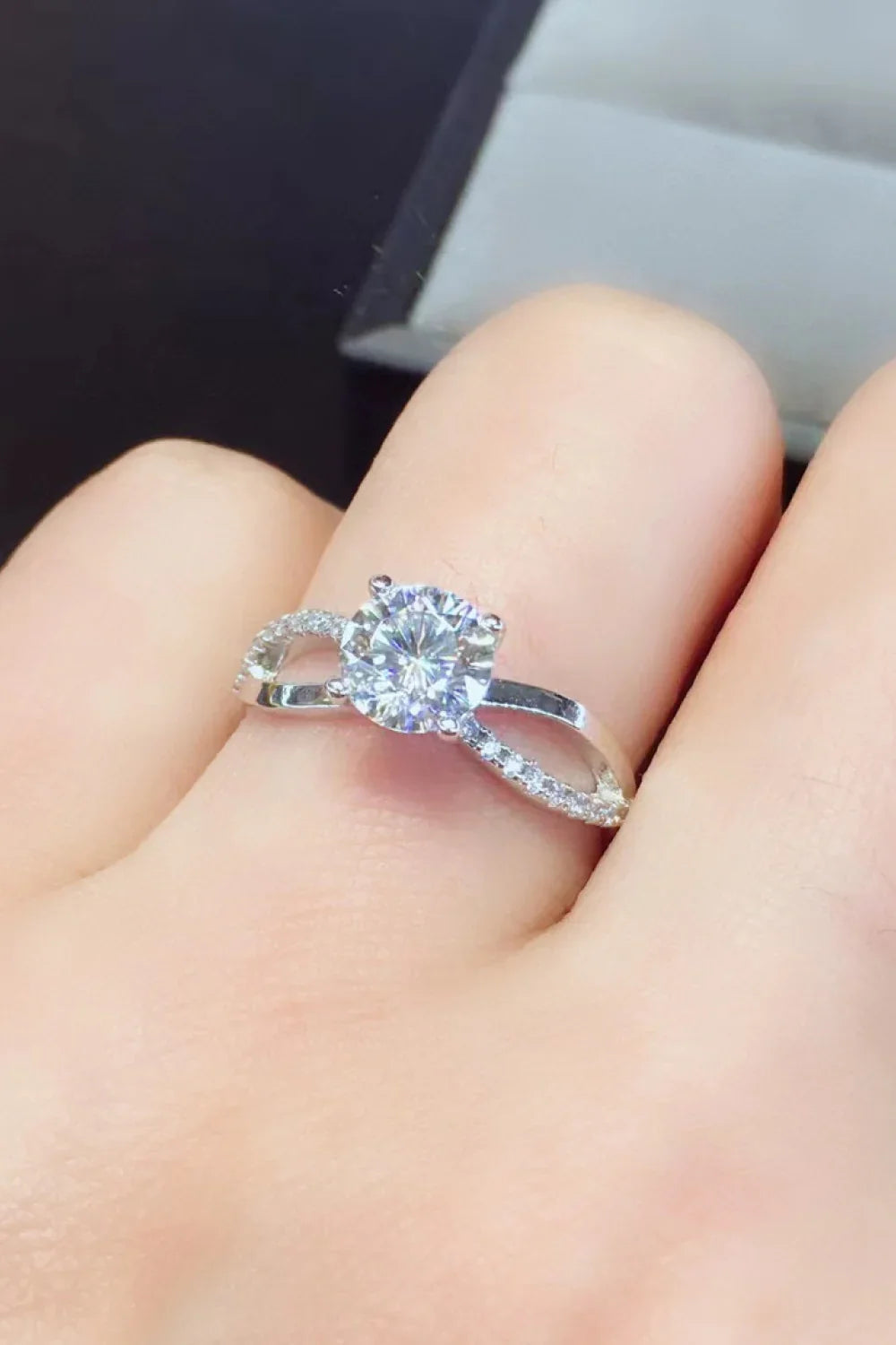 Sterling Silver 2 Carat Moissanite Crisscross Ring - Southern Shores Clothing