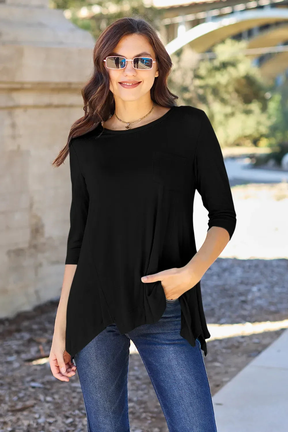 Pocketed Round Neck T Shirt With Classic Fit Rayon Spandex - Southern Shores Clothing