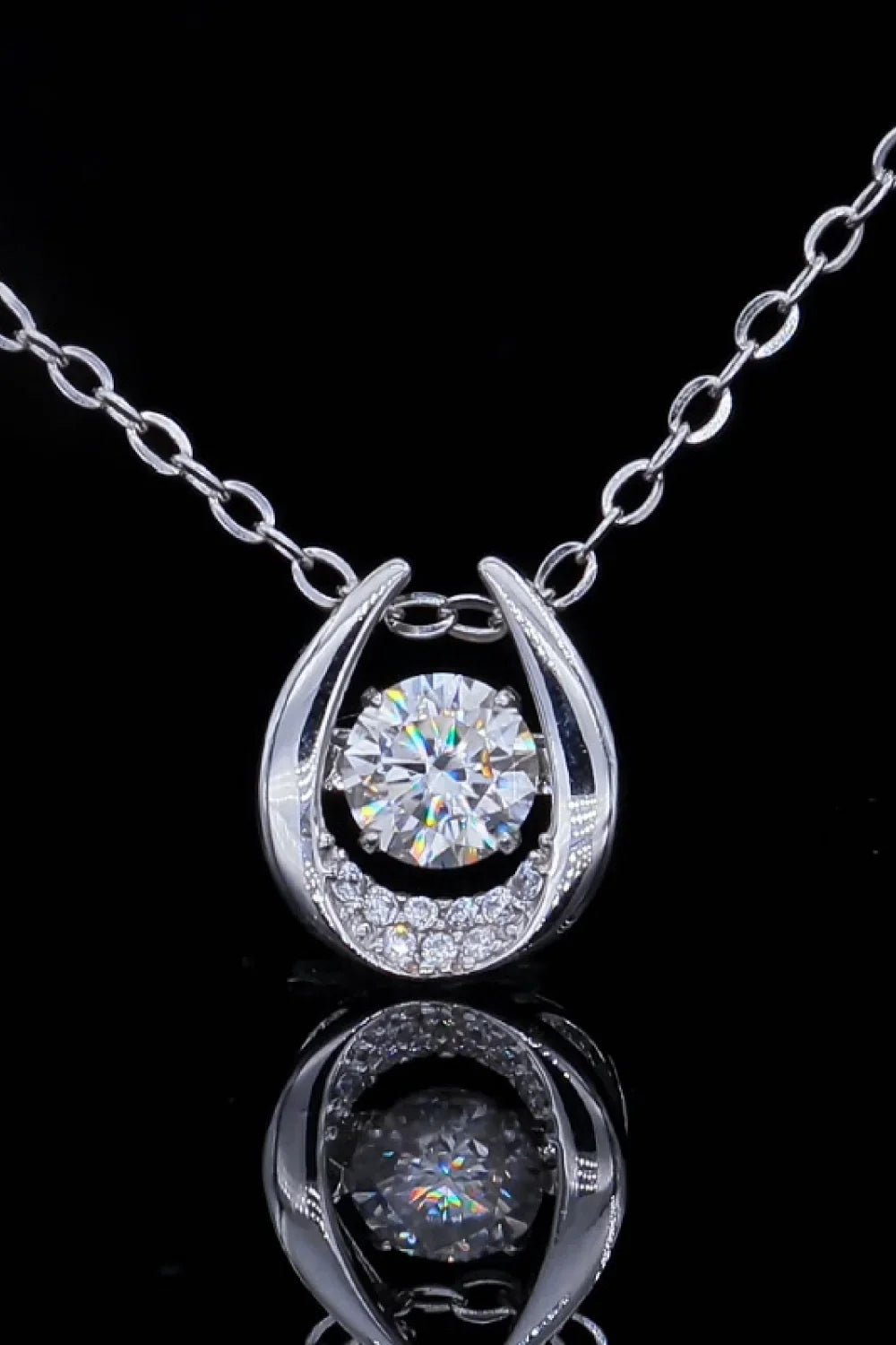 Minimalist 0.5 Carat Moissanite Zircon Pendant Necklace - Southern Shores Clothing