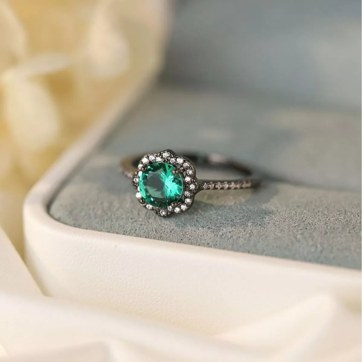 Sterling Silver Emerald Green Zircon Minimalist Ring - Southern Shores Clothing
