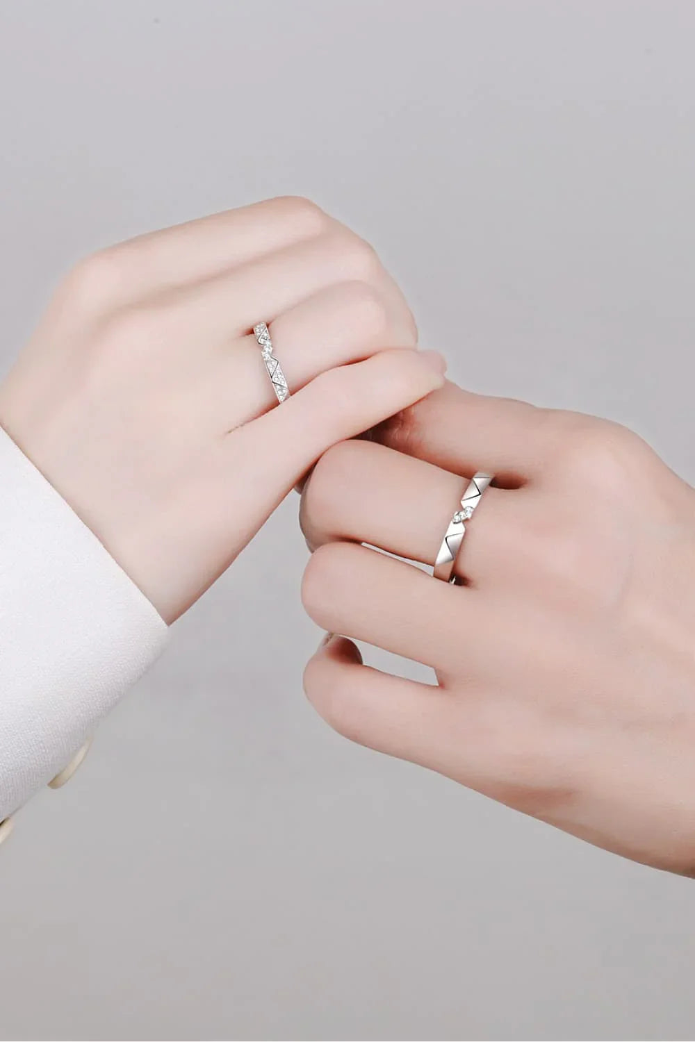 Moissanite Minimalist Rhodium-Plated Ring - Southern Shores Clothing
