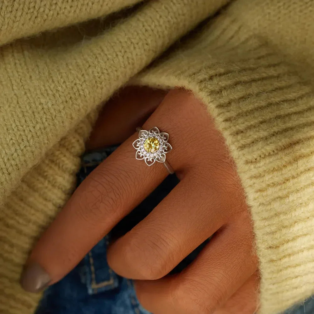 Flower Shape Zircon Ring Platinum-Plated Sterling Silver - Southern Shores Clothing