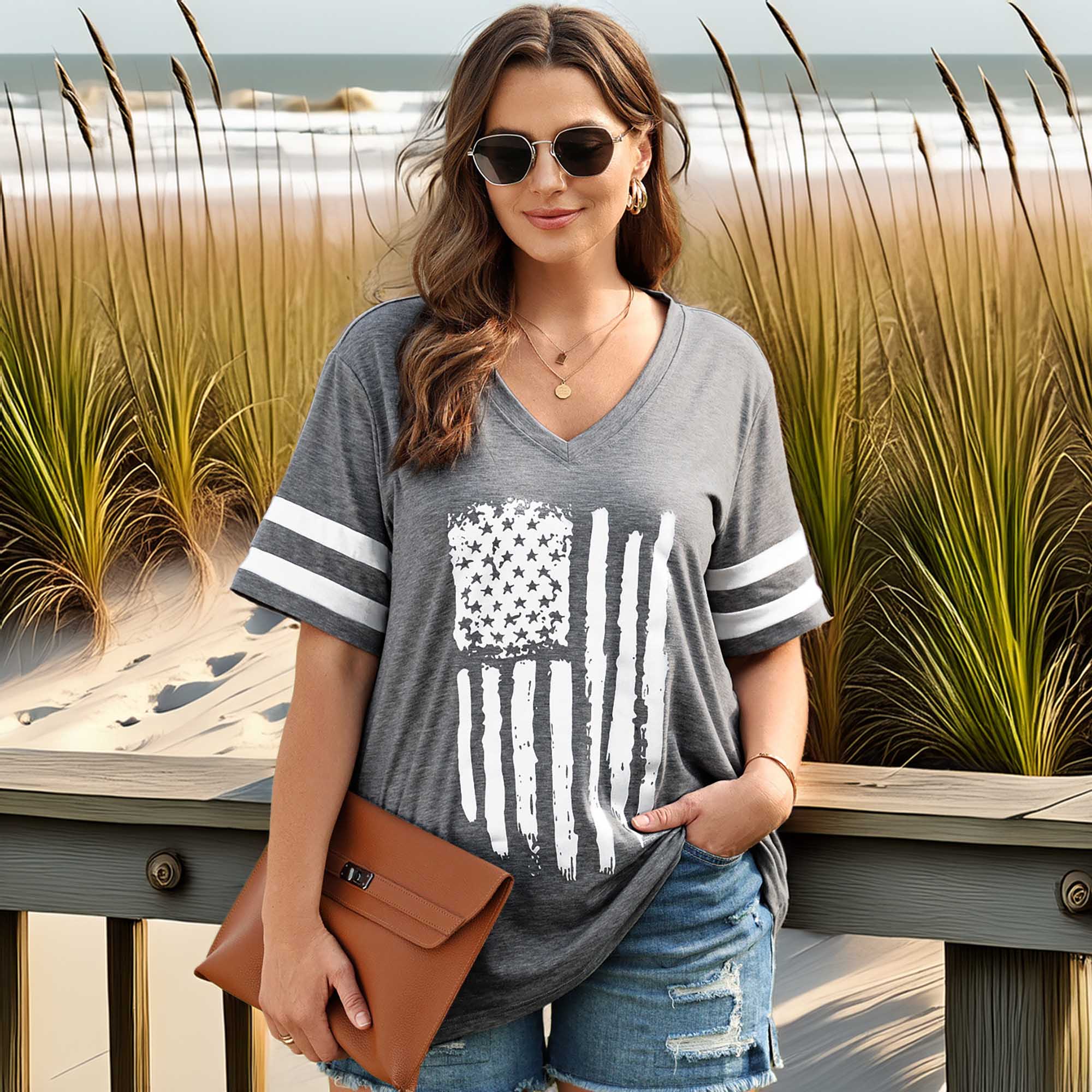 Plus Size Women's US Flag Graphic V-Neck T-Shirt with Half Sleeves